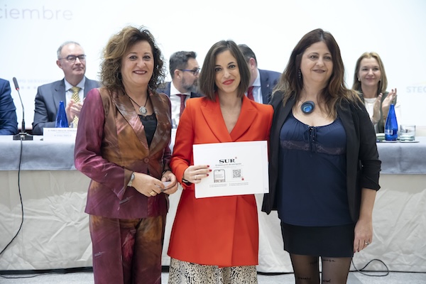 La colegiada Carolina Ruiz Gámez, ganadora del II Concurso de Relatos Cortos “La realidad supera a la ficción”